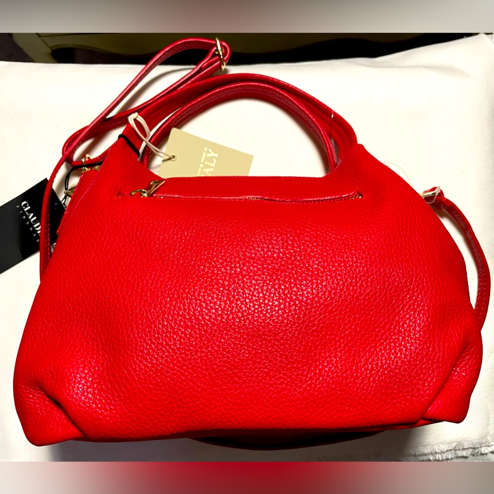 NWT  CLAUDIA FIRENZE  HANDBAG   RED LEATHER